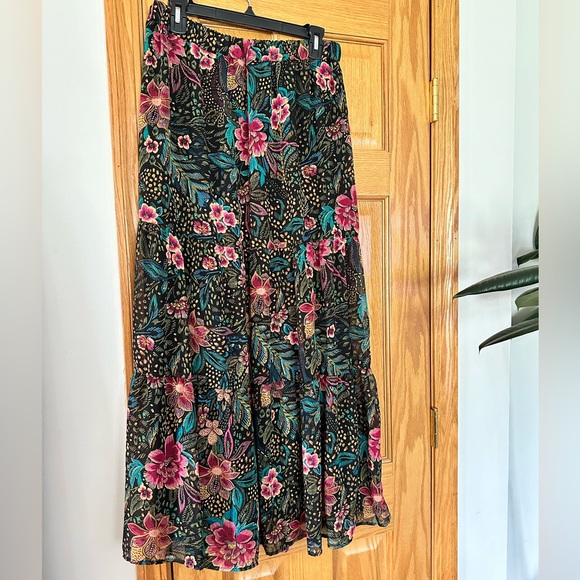 EVEREVE Maxi Skirt - Picture 2 of 8